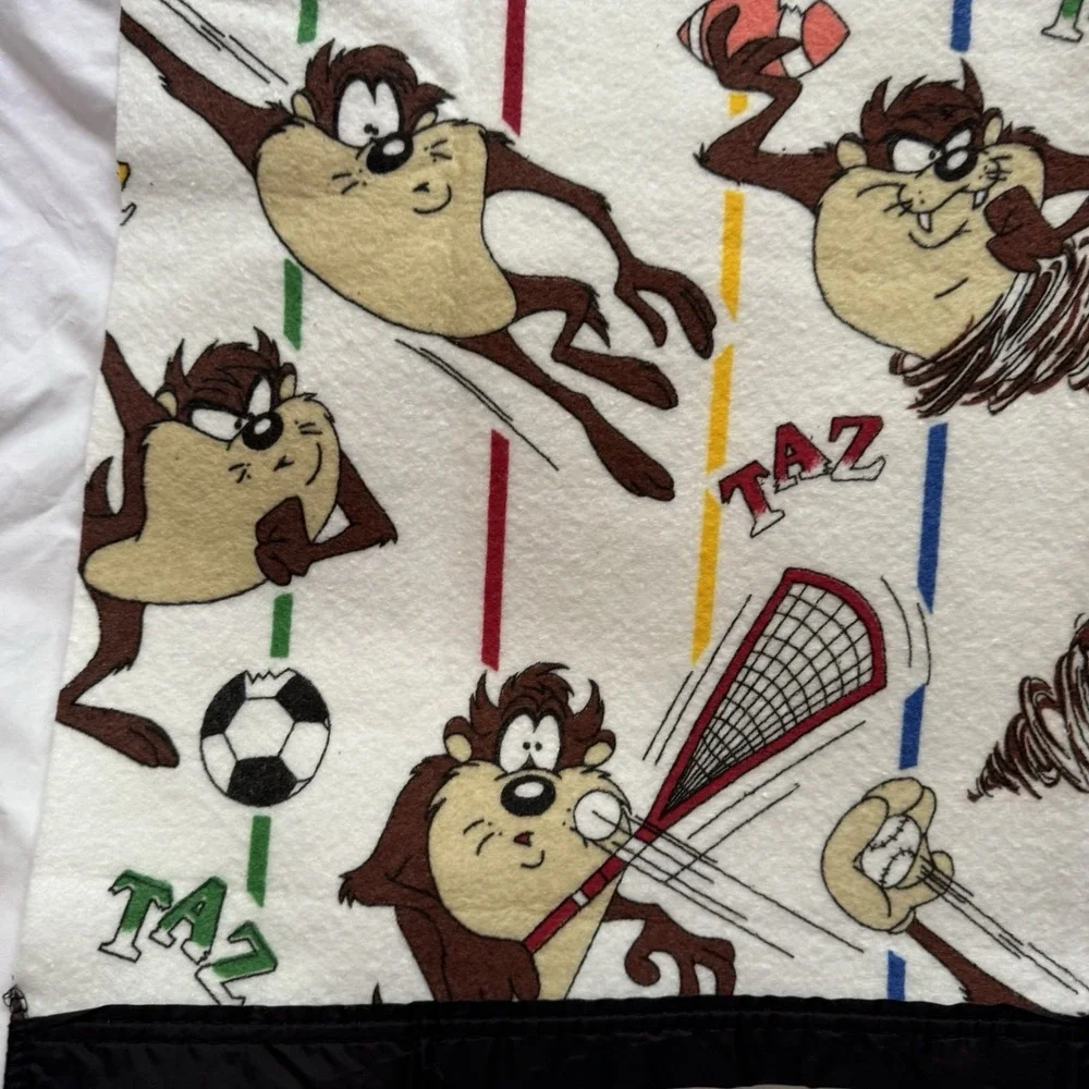 1984 Warner Brothers Taz Tasmanian Devil Throw blanket Vintage New 45x60